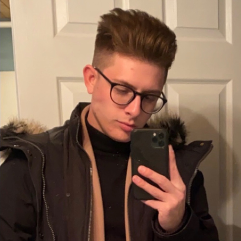 Meet your Posher, Blake